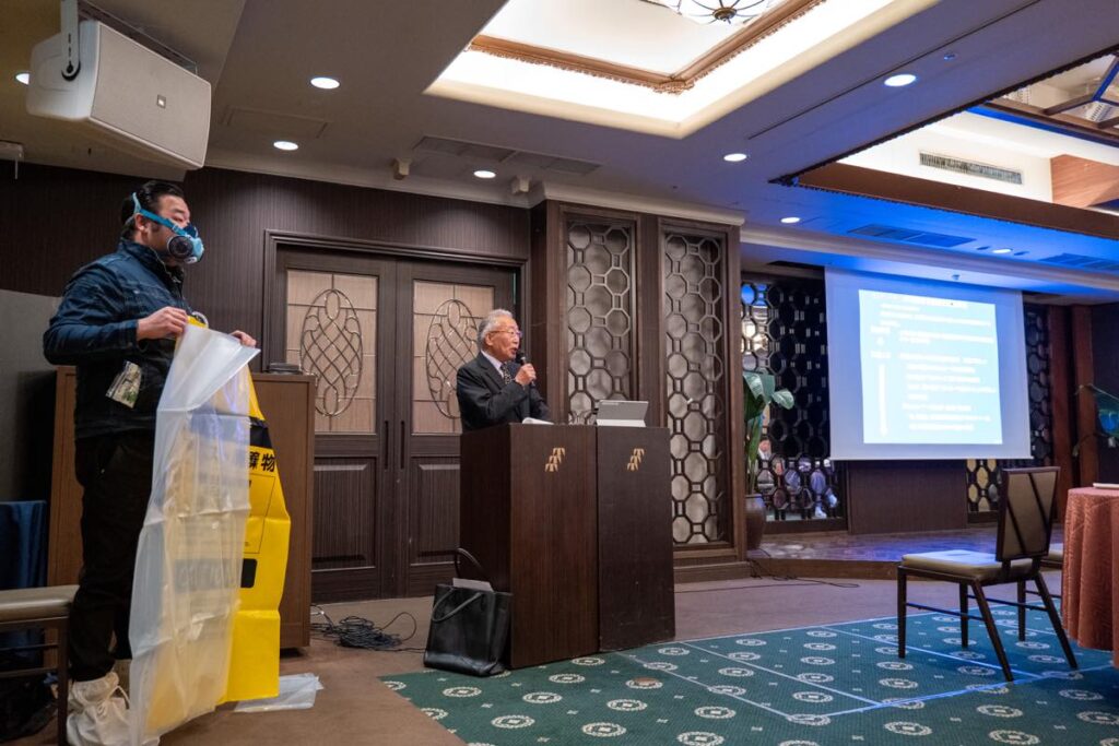 アスベスト処理専用の袋の説明